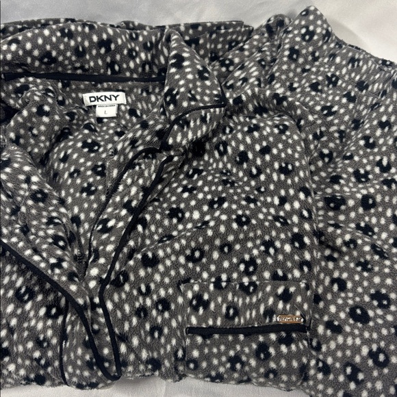 Nicole Miller and DKNY Pajama Sets - Picture 5 of 6